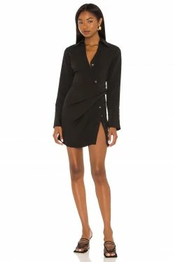 Deals π L'Academie Karolinaπ Dress In Black π