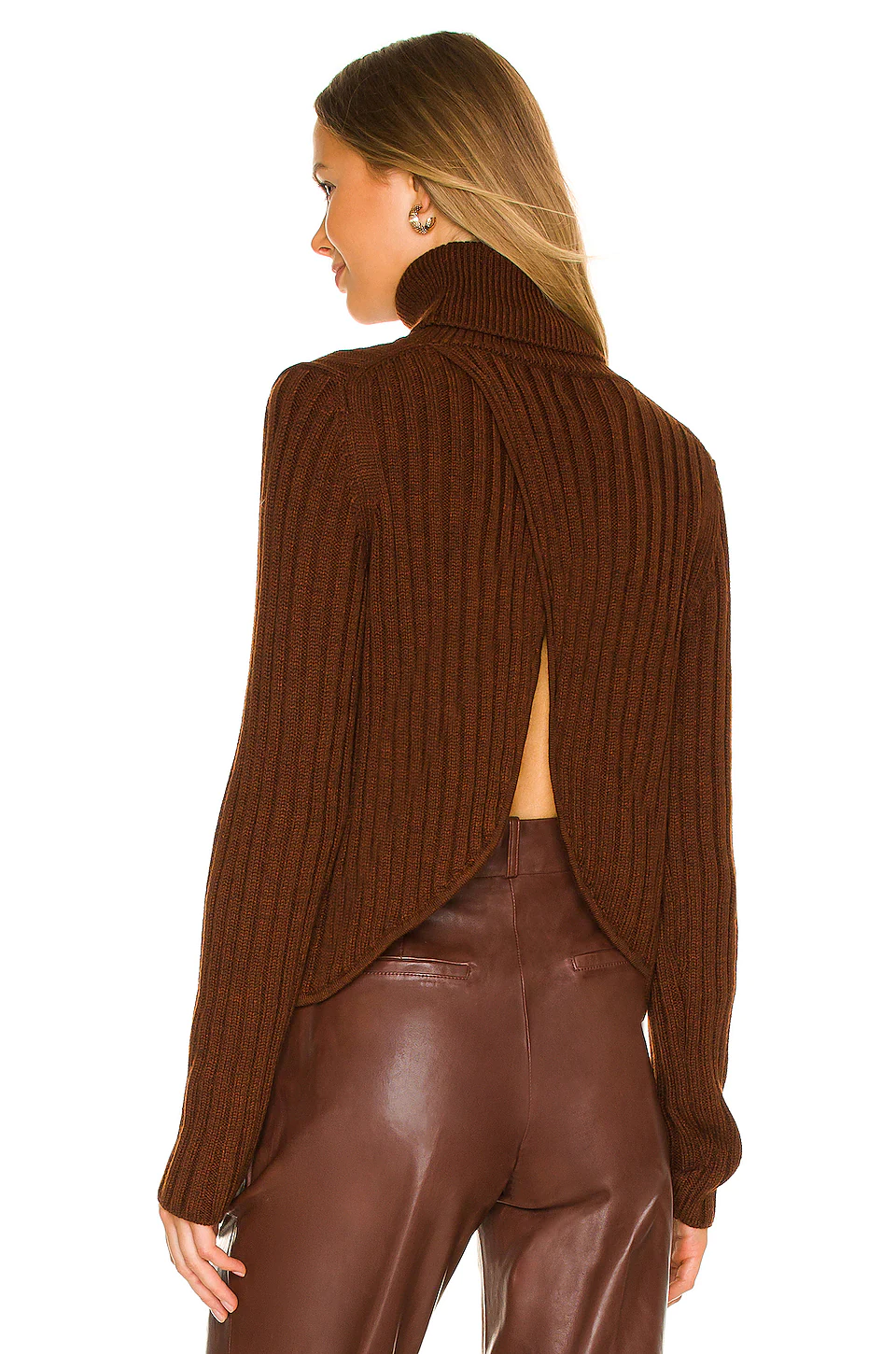 Brand new 😍 L'Academie Jasper Turtleneck In Brown ✨