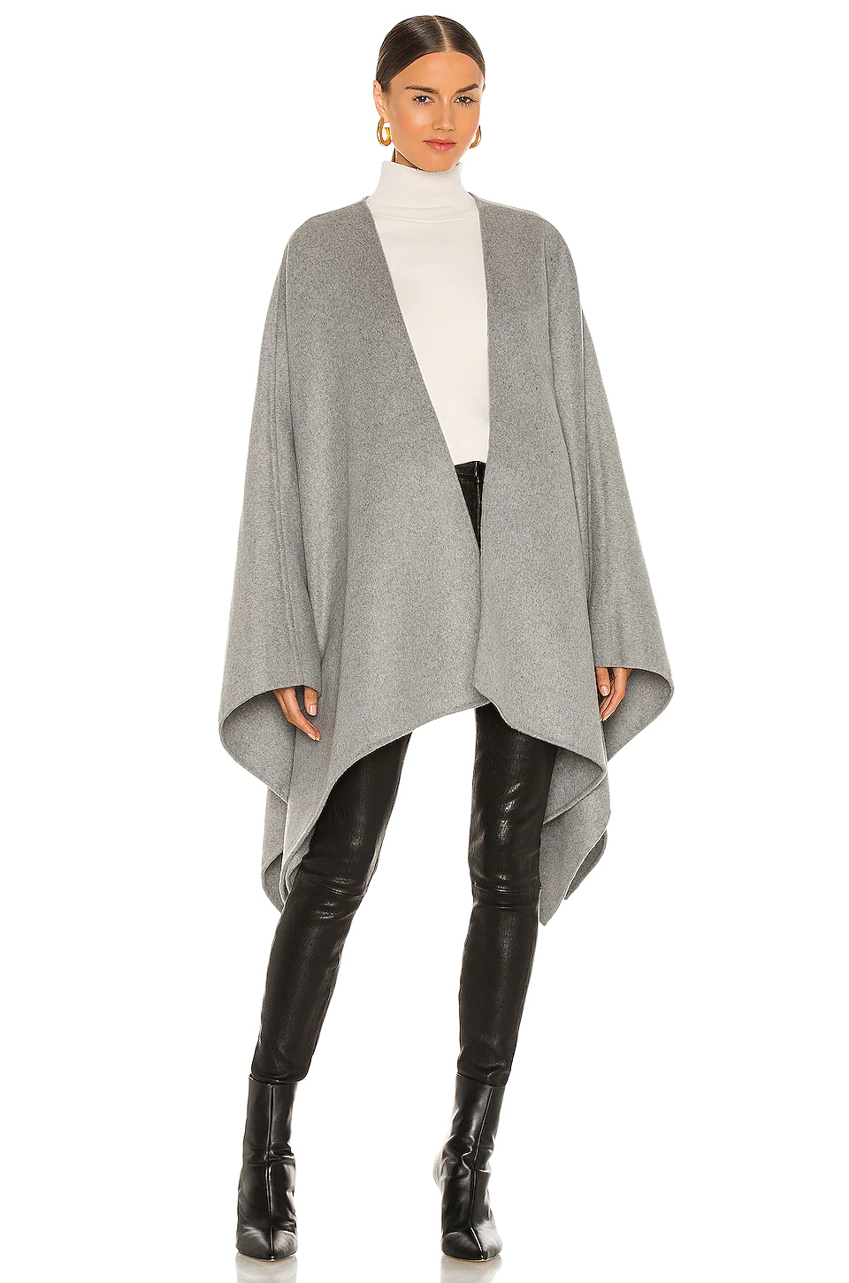 Brand new 👍 L'Academie Maeve Cape In Gray 🔥